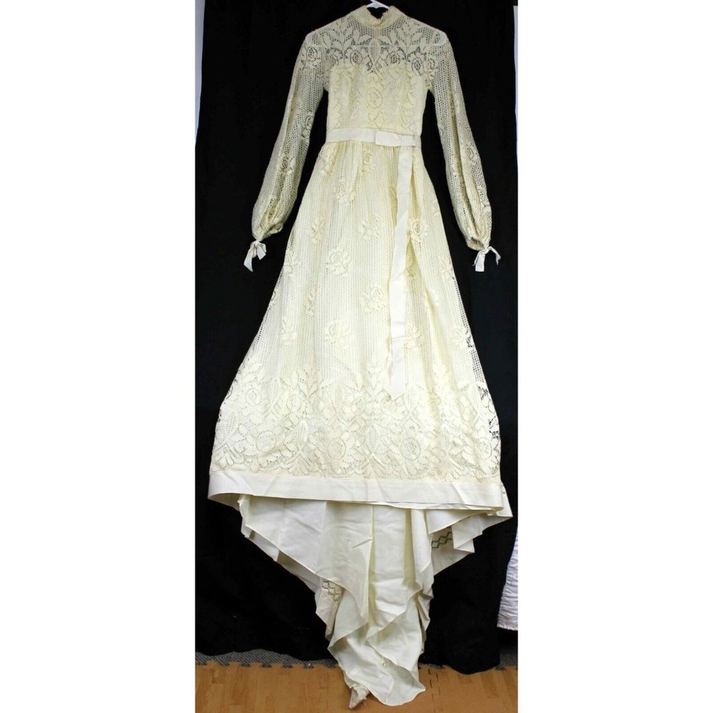 Vtg 60s/70s Lace Dress Sz XS Wedding Formal Gown Handmade Ivory Sweetheart Train